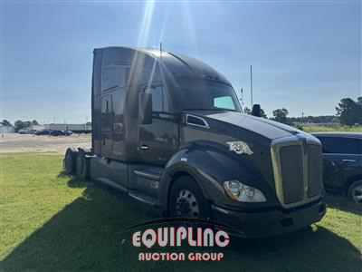 2020 Kenworth T680 6X4 T/A SLEEPER TRUCK TRA