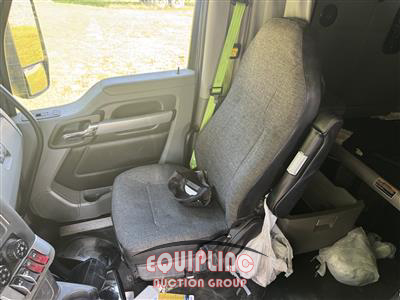 2020 Kenworth T680 6X4 T/A SLEEPER TRUCK TRA