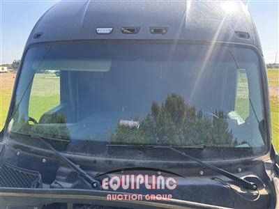 2020 Kenworth T680 6X4 T/A SLEEPER TRUCK TRA
