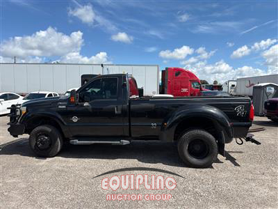 2015 Ford F350 4X4 SNATCH TRUCK