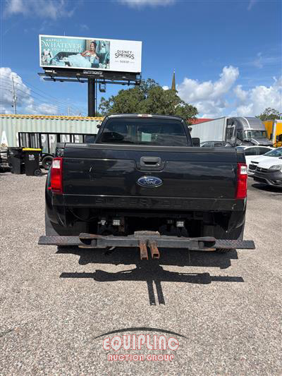 2015 Ford F350 4X4 SNATCH TRUCK