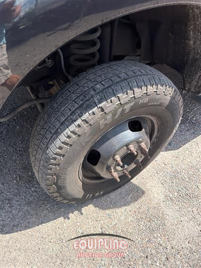 2015 Ford F350 4X4 SNATCH TRUCK