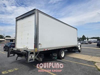 2019 International MV607 4X2 S/A 26FT NON CDL BOX