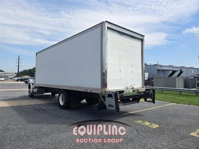 2019 International MV607 4X2 S/A 26FT NON CDL BOX