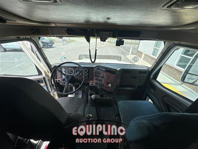 2000 International 9200I