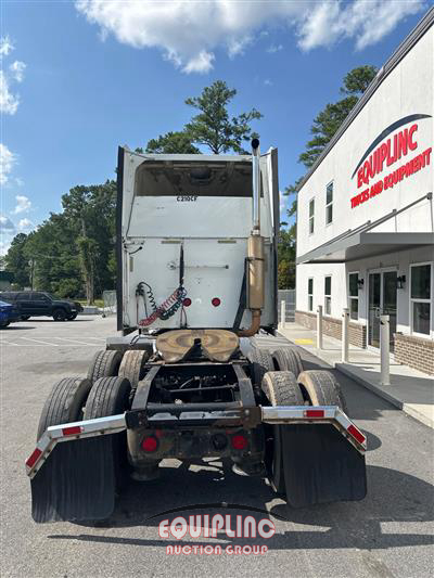 2006 International L9427