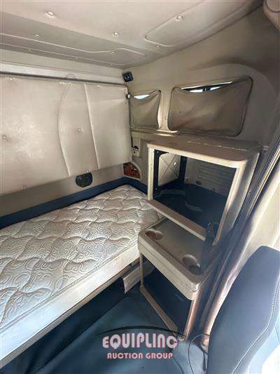 2006 International L9427