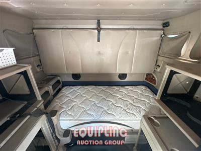 2006 International L9427