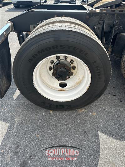 2006 International L9427