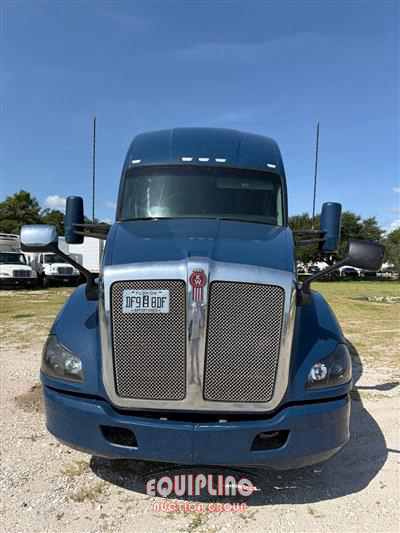2020 Kenworth T680 6X4 T/A SLEEPER TRUCK TRA