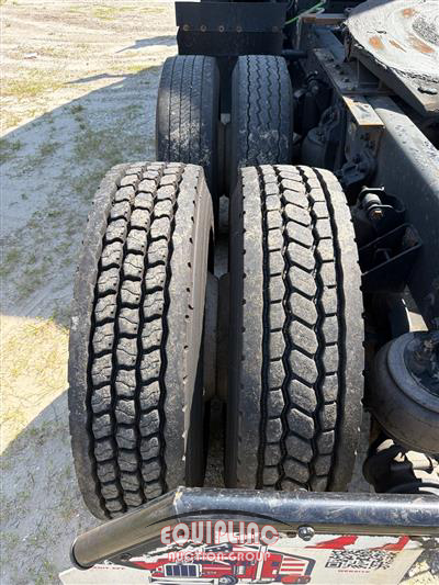 2020 Kenworth T680 6X4 T/A SLEEPER TRUCK TRA