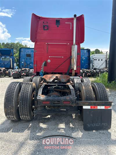 2008 Volvo VNL