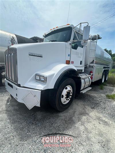2009 Kenworth T8 Series