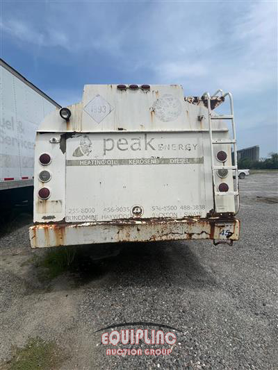 1992 International 4900 FUEL TRUCK