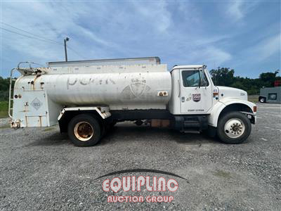 1992 International 4900 FUEL TRUCK