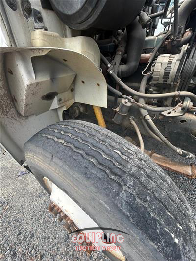 1992 International 4900 FUEL TRUCK
