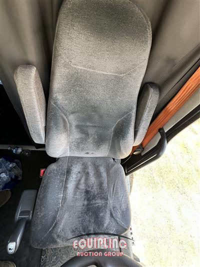 2016 Volvo VNL 6X4 T/A SLEEPER TRUCK TRAC