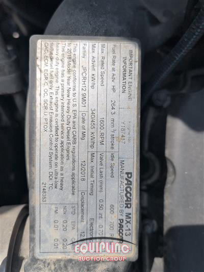 2019 Peterbilt 389 6x4 T/A SLEEPER TRUCK TRAC