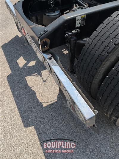 2019 Peterbilt 389 6x4 T/A SLEEPER TRUCK TRAC
