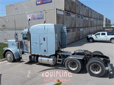 2019 Peterbilt 389 6x4 T/A SLEEPER TRUCK TRAC