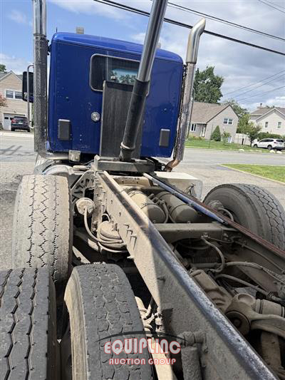 2023 Peterbilt 567 TRI/A DUMP TRUCK TRACTOR