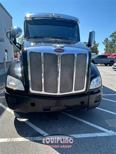 2016 Peterbilt 579 SLEEPER TRUCK