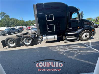 2016 Peterbilt 579 SLEEPER TRUCK