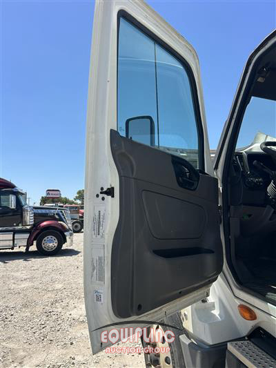 2020 International LT625 6X4 T/A SLEEPER TRUCK TR
