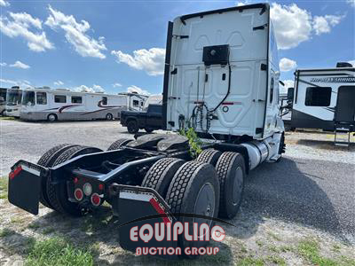 2020 Freightliner Cascadia