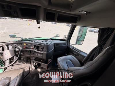2021 Volvo VNL860 6X4 T/A SLEEPER TRUCK T