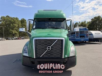 2021 Volvo VNL860 6X4 T/A SLEEPER TRUCK T