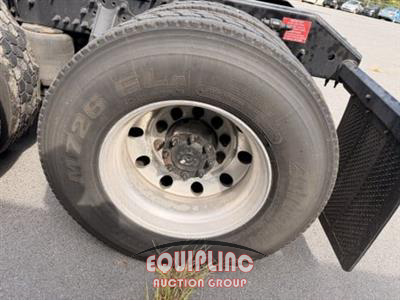 2021 Volvo VNL860 6X4 T/A SLEEPER TRUCK T
