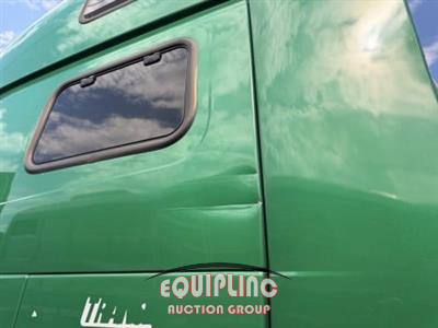 2021 Volvo VNL860 6X4 T/A SLEEPER TRUCK T