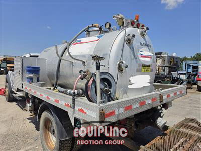 2017 Ford F-550 XL S/A 4WD PUMP TRUCK