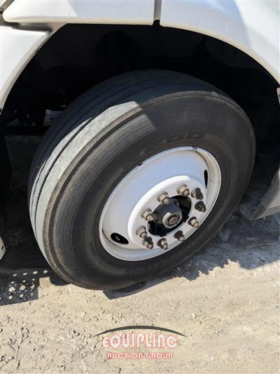 2012 Freightliner CASCADIA 4X2 S/A DAY CAB TRUCK