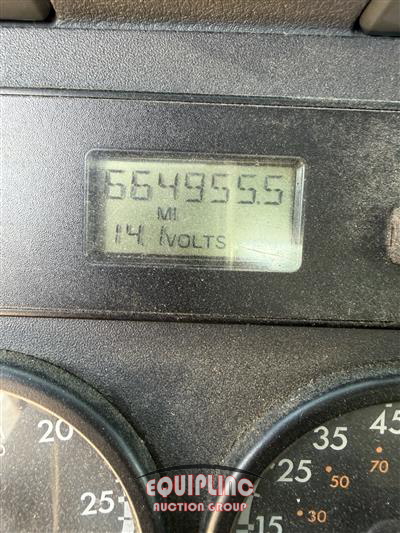 2012 Freightliner CASCADIA 4X2 S/A DAY CAB TRUCK