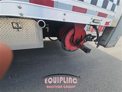 2017 Freightliner M2 106 4X2 26FT BOX TRUCK