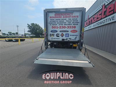 2017 Freightliner M2 106 4X2 26FT BOX TRUCK