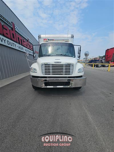 2017 Freightliner M2 106 4X2 26FT BOX TRUCK