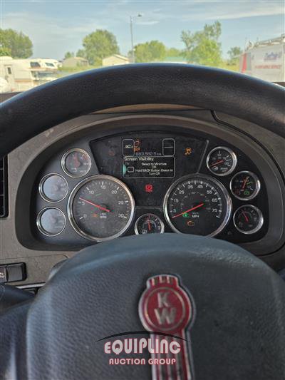2019 Kenworth T680 6X4 T/A SLEEPER TRUCK TRA