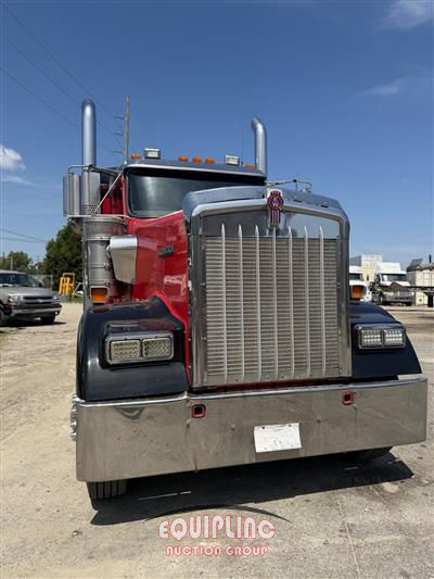 2013 Kenworth W900 6X4 T/A WRECKER