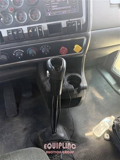 2013 Kenworth W900 6X4 T/A WRECKER
