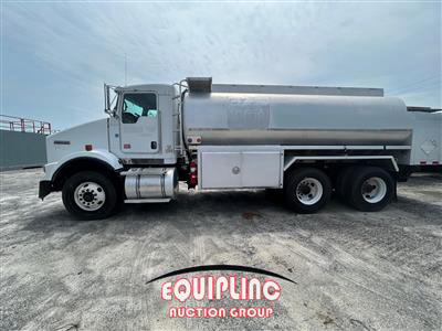 2009 Kenworth T8 Series