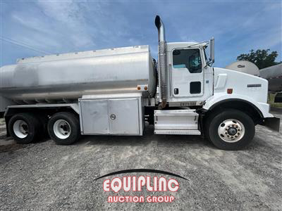 2009 Kenworth T8 Series