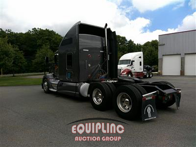 2016 Kenworth T660 6X4 T/A SLEEPER TRUCK TRA
