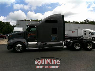 2016 Kenworth T660 6X4 T/A SLEEPER TRUCK TRA