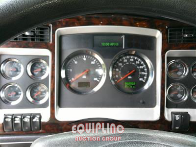 2016 Kenworth T660 6X4 T/A SLEEPER TRUCK TRA
