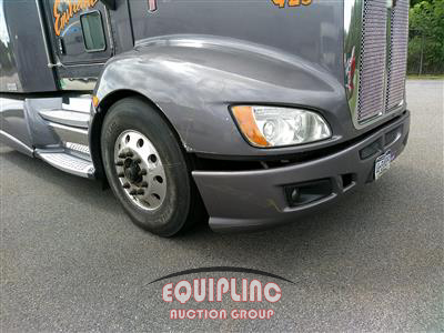 2016 Kenworth T660 6X4 T/A SLEEPER TRUCK TRA