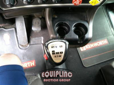 2016 Kenworth T660 6X4 T/A SLEEPER TRUCK TRA