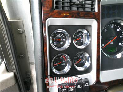 2016 Kenworth T660 6X4 T/A SLEEPER TRUCK TRA
